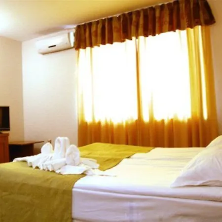 Хотел Avalon 3*